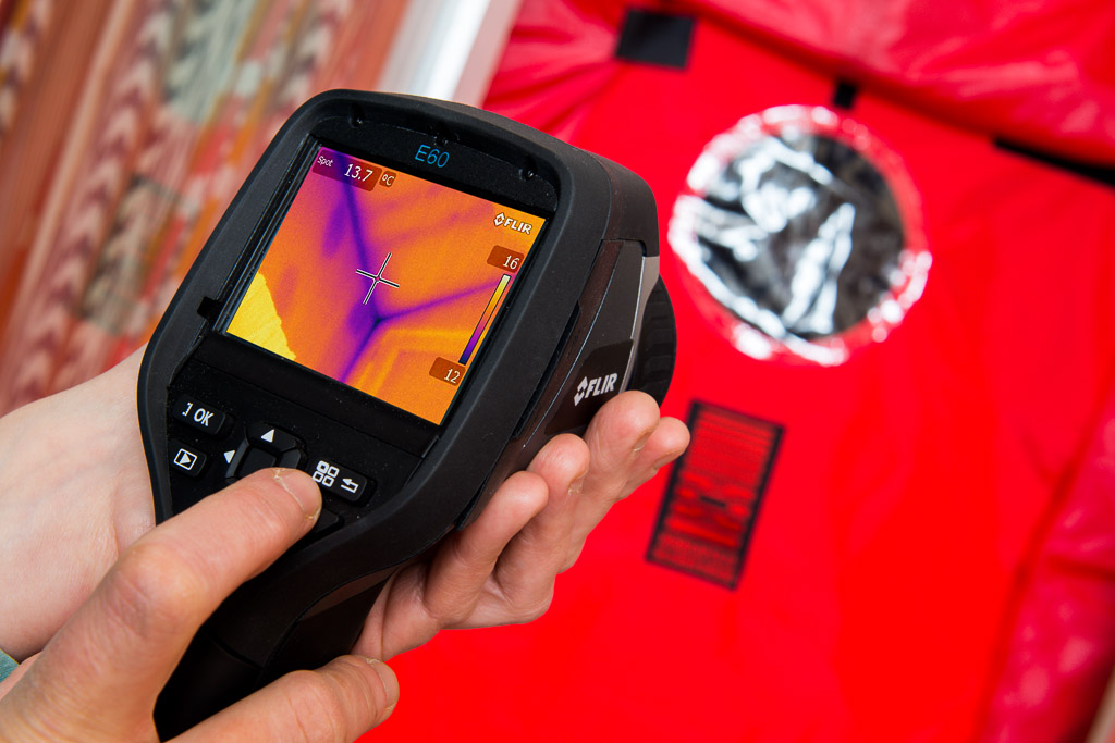 Thermal imaging camera and blower door